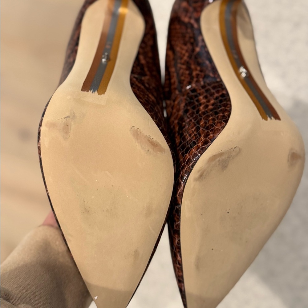 Sam Edelman Brown Snakeskin Pumps size 9 only tried on at home never worn out - Picture 2 of 4